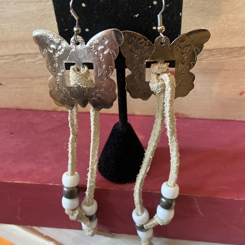 Western style long earrings